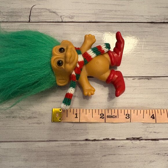 Troll Russ Christmas Doll Red Green White Knit Scarf Vintage 90's (SKU: 204TO) - Picture 5 of 5